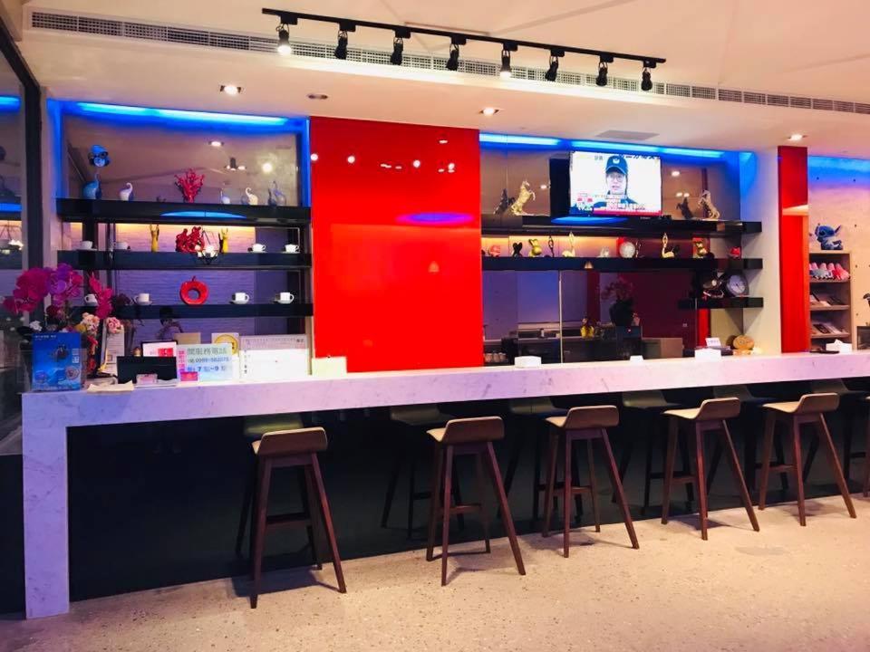 פולי Travel Light Hotel מראה חיצוני תמונה