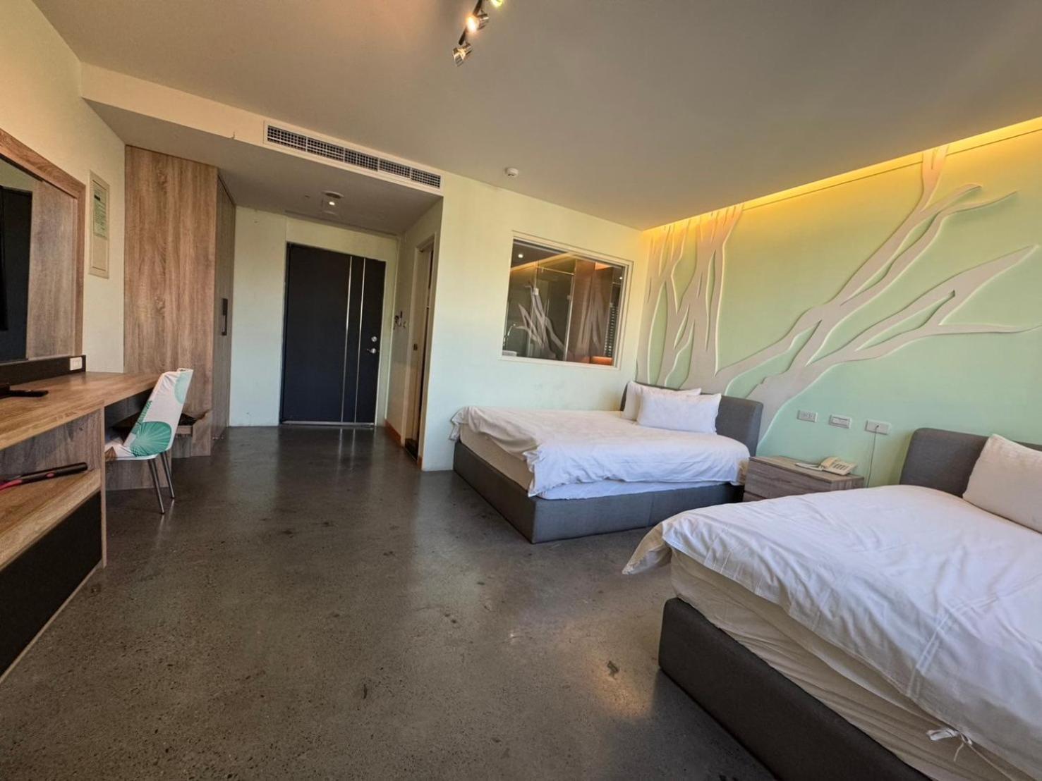 פולי Travel Light Hotel מראה חיצוני תמונה