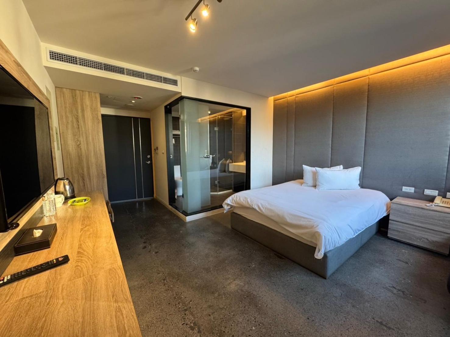 פולי Travel Light Hotel מראה חיצוני תמונה