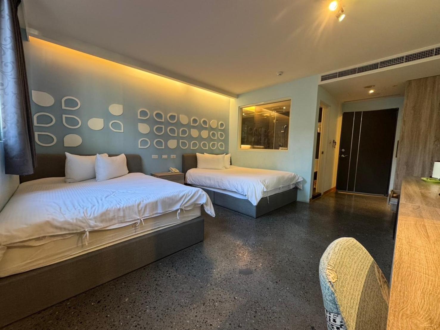 פולי Travel Light Hotel מראה חיצוני תמונה