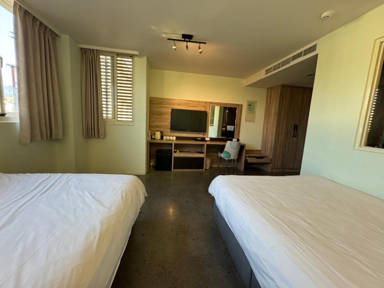 פולי Travel Light Hotel מראה חיצוני תמונה