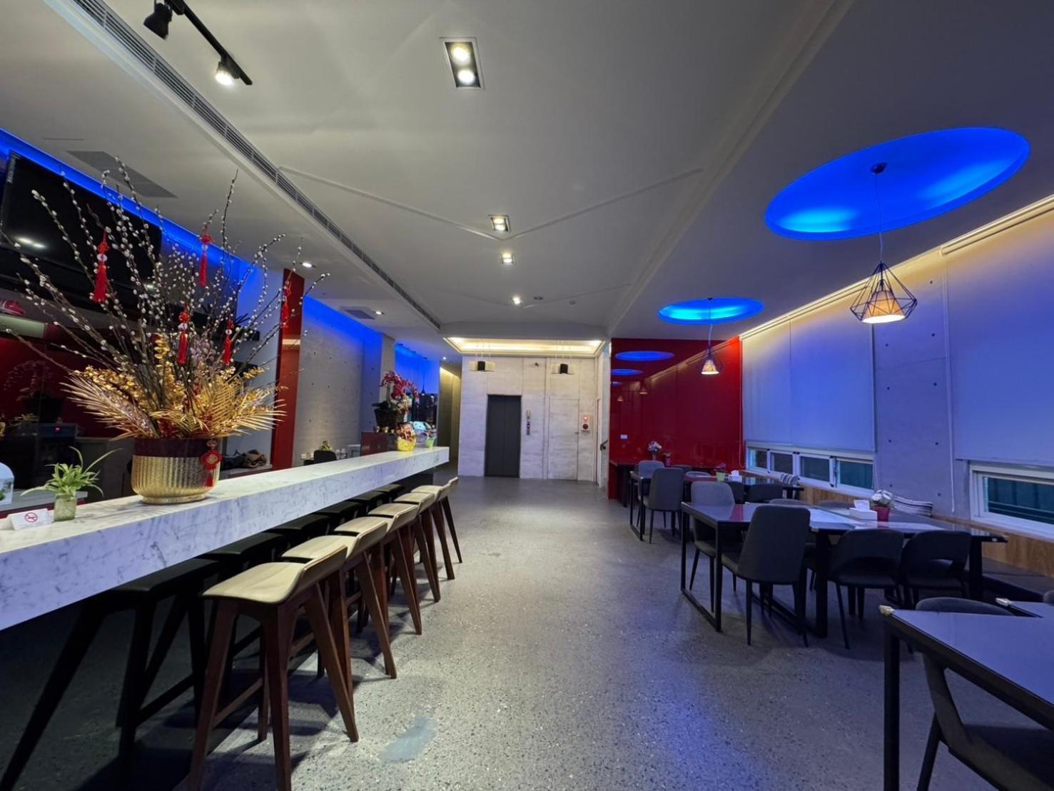 פולי Travel Light Hotel מראה חיצוני תמונה