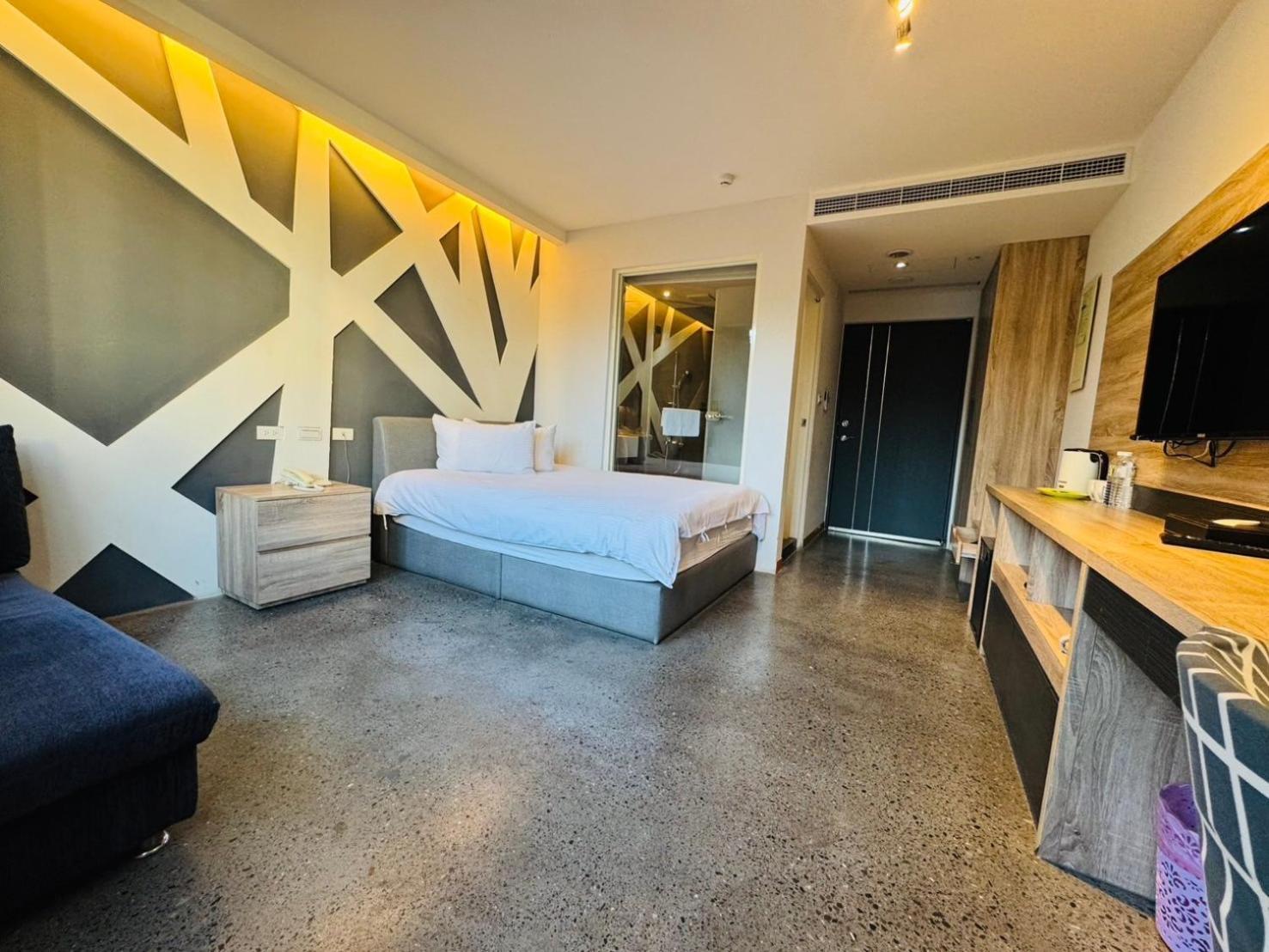 פולי Travel Light Hotel מראה חיצוני תמונה